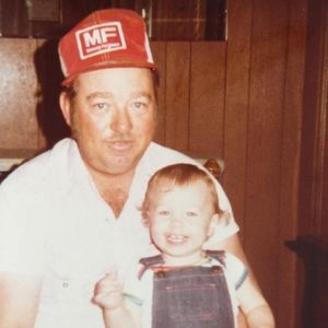 Meet your Posher, Hollie